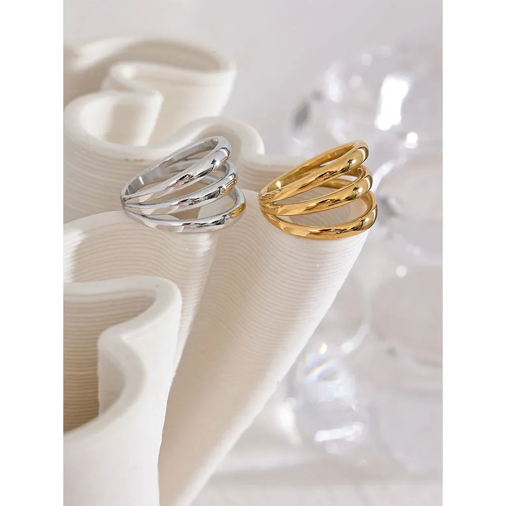 Anel Feminino Triple Banhado em Ouro 18K